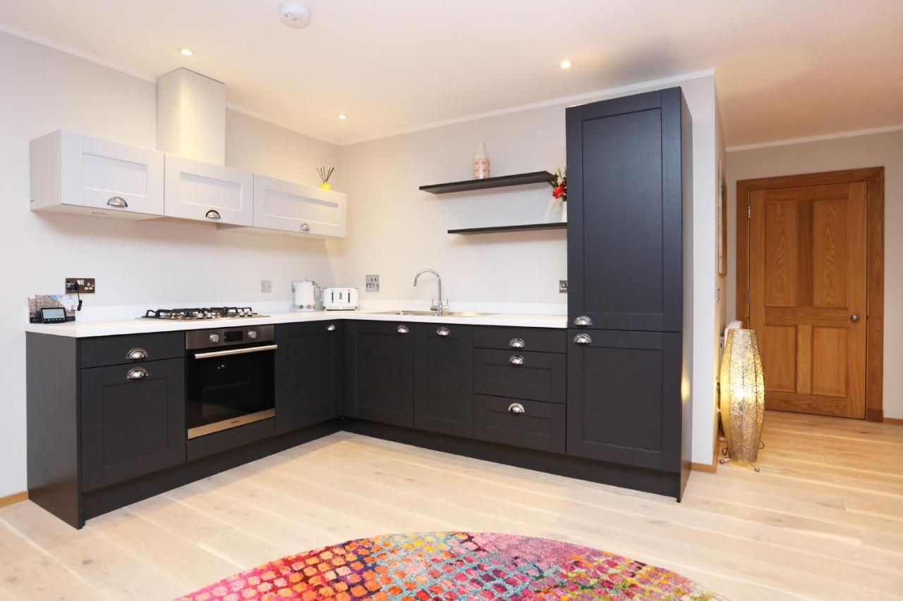 Joivy Elegant Home At The Heart Of The Royal Mile Единбург Екстериор снимка