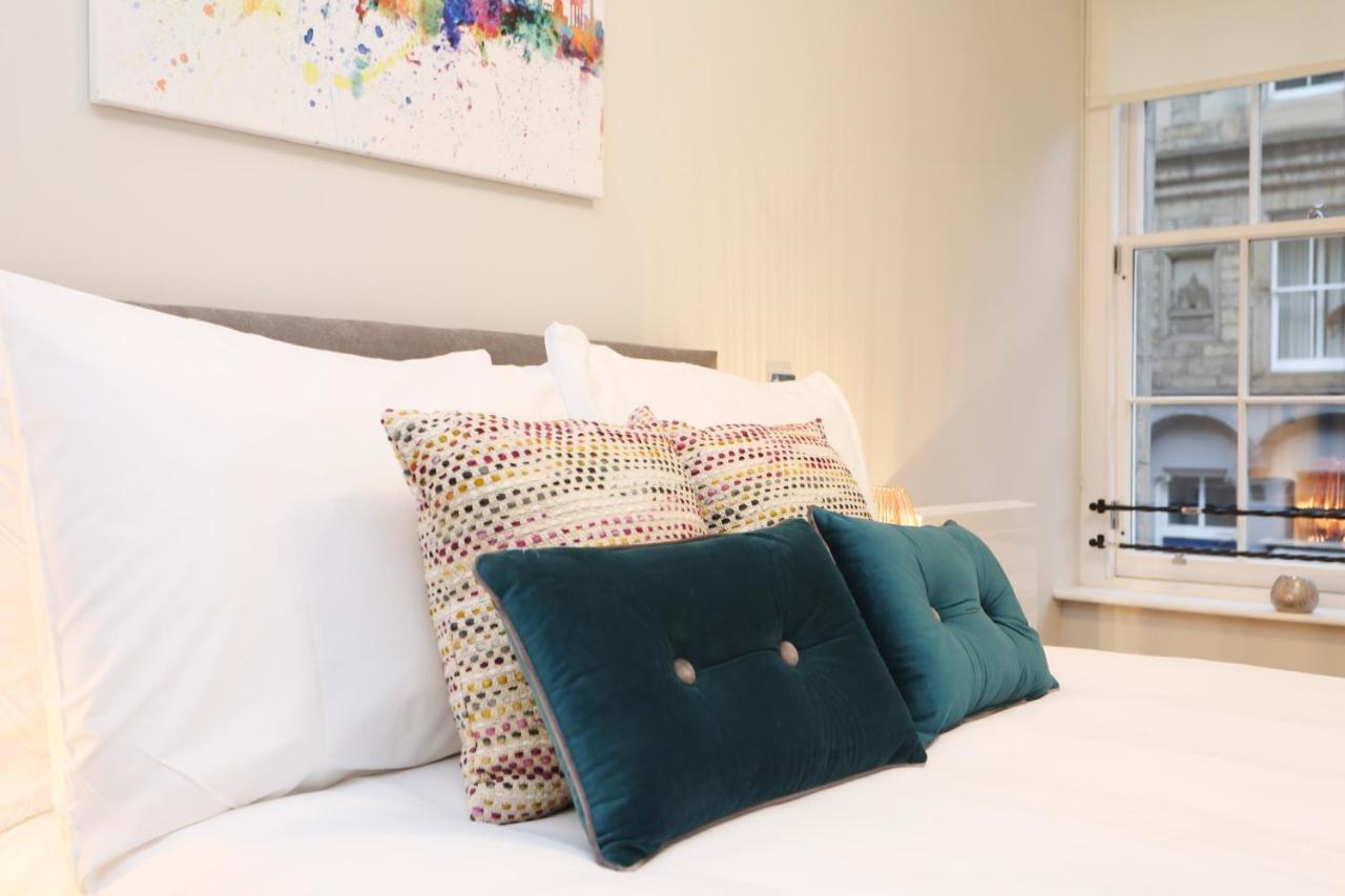 Joivy Elegant Home At The Heart Of The Royal Mile Единбург Екстериор снимка
