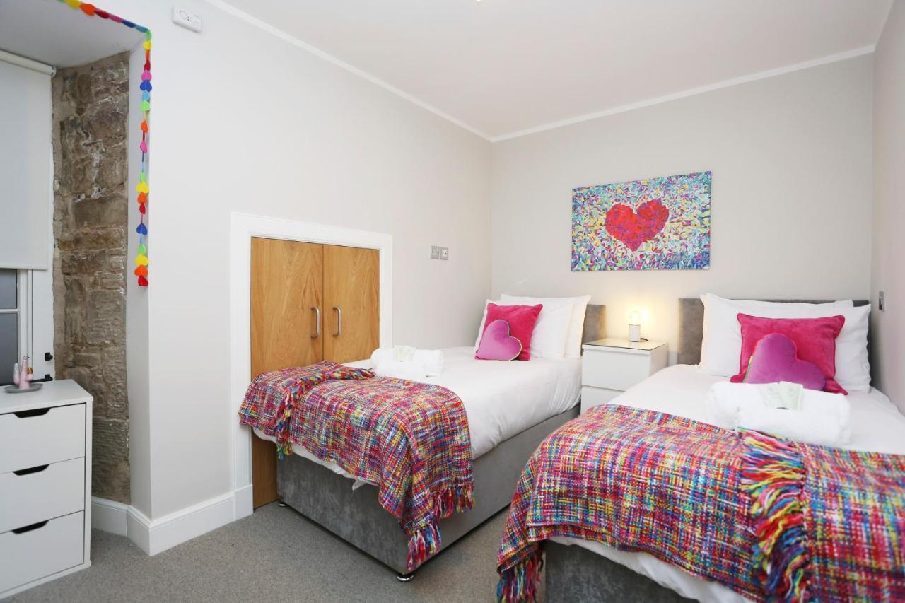 Joivy Elegant Home At The Heart Of The Royal Mile Единбург Екстериор снимка