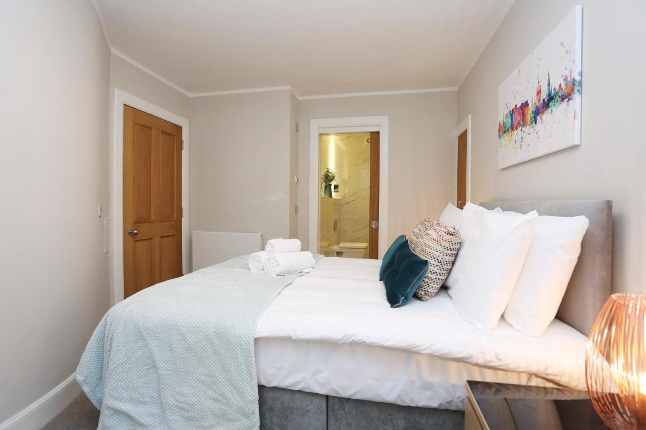 Joivy Elegant Home At The Heart Of The Royal Mile Единбург Екстериор снимка